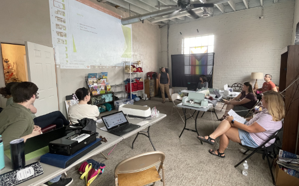 Attendees taking the Intro to Cricut class